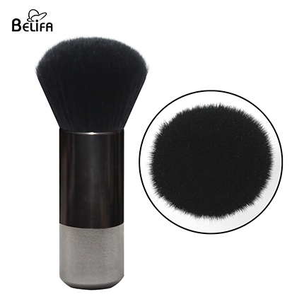 <b>Goat hair kabuki makeup brush</b>